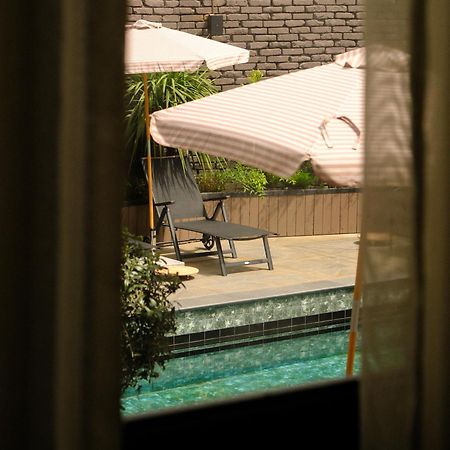 Communal Hotel Koetaisi Buitenkant foto